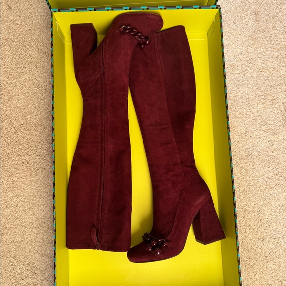 Tory Burch Addison Boot - Tall suede purple/burgundy - Size 6 - NWT - in box - Picture 2 of 5